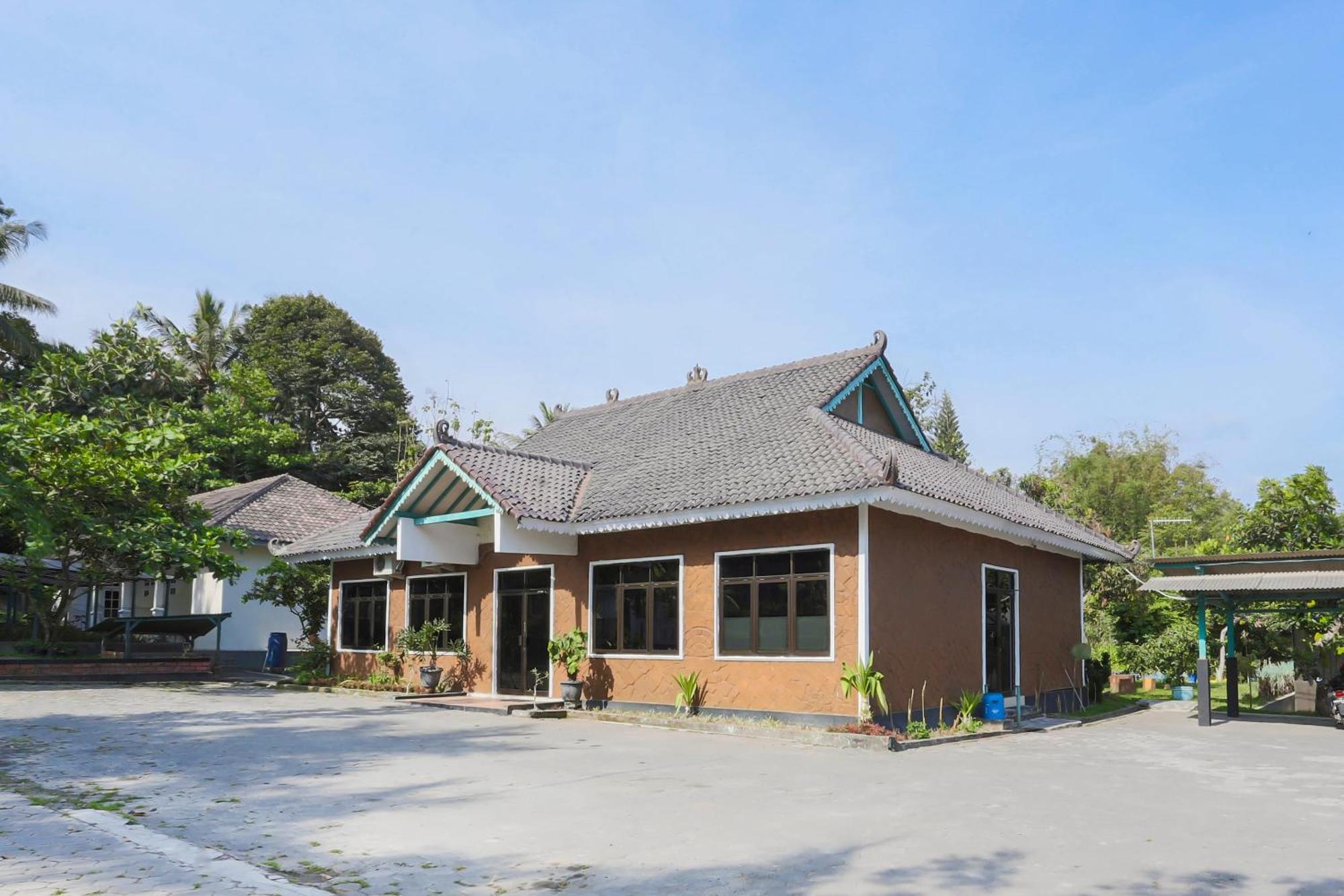 Oyo1959印度尼西亚帕瓦纳科普伦住宿酒店 斯勒曼 外观 照片